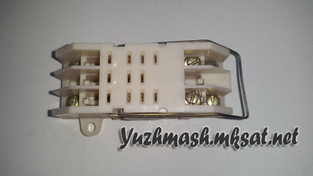 Колодка реле РП21 тип 3 (2 контакта)